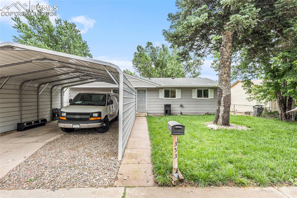 Everett Dr, Colorado Springs, CO 80911