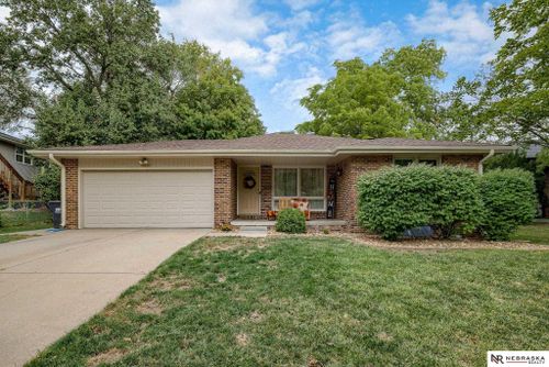 6410 Oakridge Drive, Lincoln, NE, 68516 | Card Image