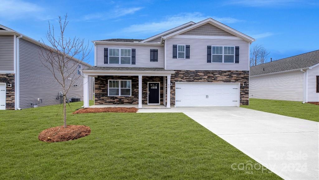 Lance Forest Rd, Fletcher, NC 28732