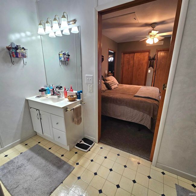 787 S Main St, House other with 3 bedrooms, 2 bathrooms and null parking in Linton IN | Image 23