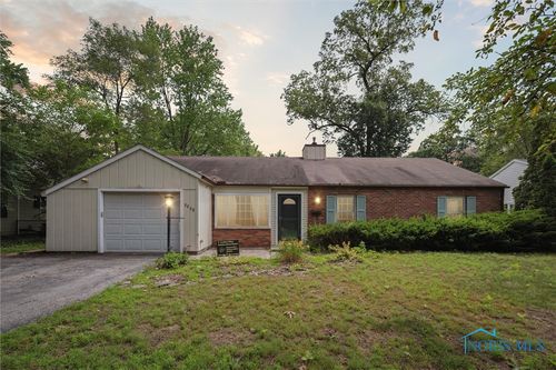 3238 Van Fleet Pkwy, Toledo, OH, 43615-1437 | Card Image