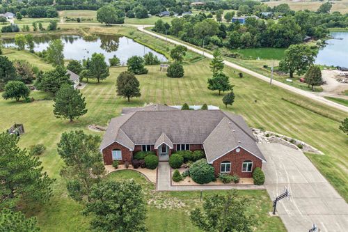 1728 Cottonwood Dr, Bennington, KS, 67422-9019 | Card Image