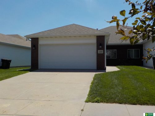 2355 City View Ct, Lincoln, NE, 68521-4161 | Card Image