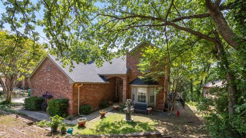 1508 Valley Creek Road, Denton, TX, 76205 | Card Image