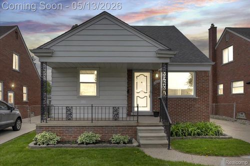 15621 Hanfor Ave, Allen Park, MI, 48101-2784 | Card Image