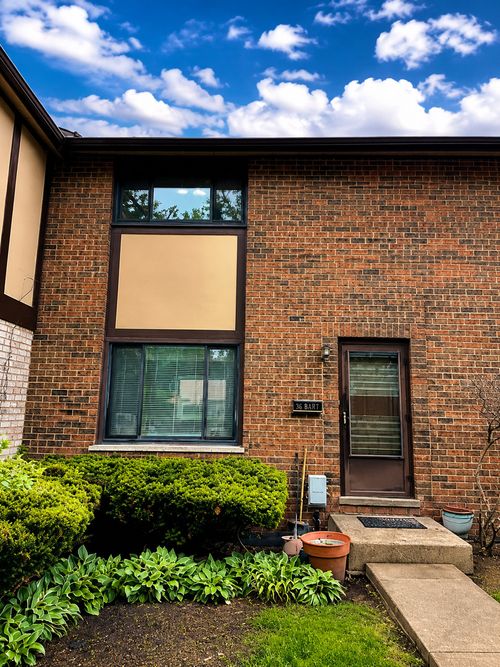 18w158 16th St, Villa Park, IL, 60181-3851 | Card Image
