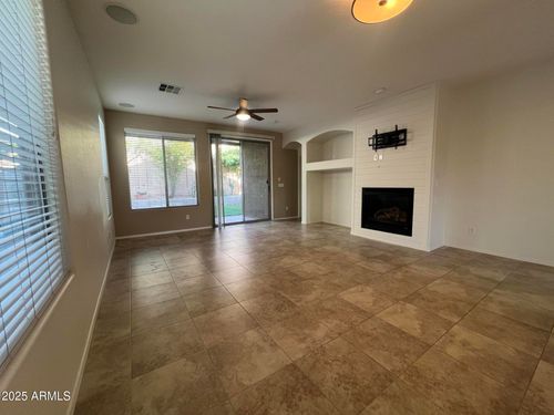 34721 N 26th Ave, Phoenix, AZ, 85086-6686 | Card Image