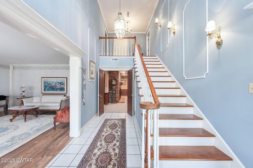 915 Lee Ave, Brownsville, TN, 38012-2819 | Card Image