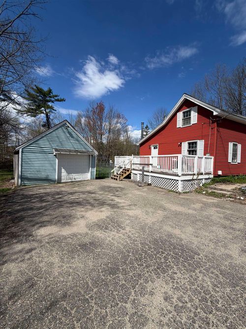260 Charles St, Farmington, NH, 03835-3024 | Card Image