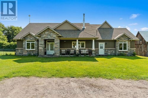 1448 Woito Station Rd, Pembroke, ON, K8A6W5 | Card Image