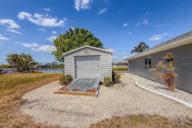 15674 Applewhite Cir, House other with 3 bedrooms, 3 bathrooms and null parking in Port Charlotte FL | Image 57