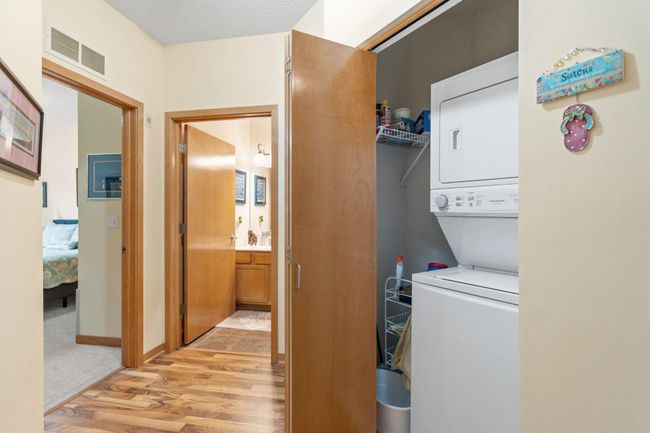 34-web-or-mls-2565 Franklin Ave 211-34.jpg | Image 22