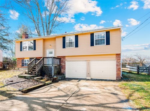 4441 Happiness Ln, Cincinnati, OH, 45245-1411 | Card Image