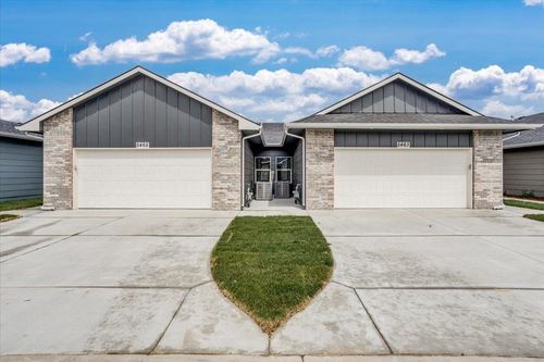 5426/5428 N Briskbay Ct, Maize, KS, 67101 | Card Image