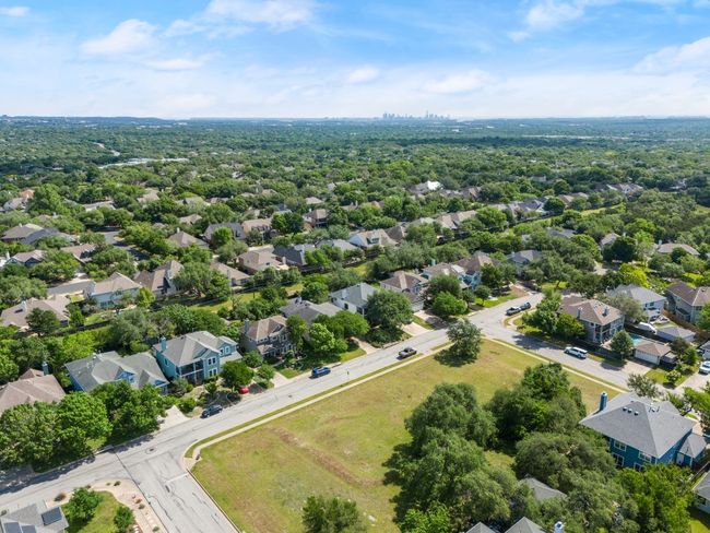 9417 Hopeland Dr, House other with 3 bedrooms, 3 bathrooms and 4 parking in Austin TX | Image 38