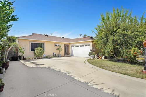 19406 Enadia Way, Reseda, CA, 91335-3730 | Card Image