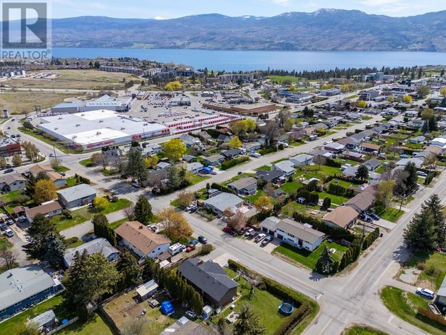 2431 Bering Rd, Home with 2 bedrooms, 1 bathrooms and 5 parking in West Kelowna BC | Image 35