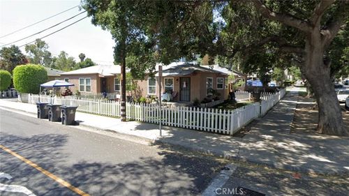 402 S Maple St, Santa Ana, CA, 92701-5912 | Card Image