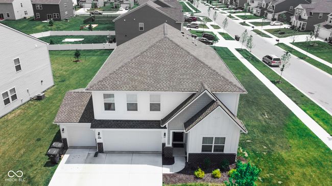 aerial perspective of suburban area | Image 4