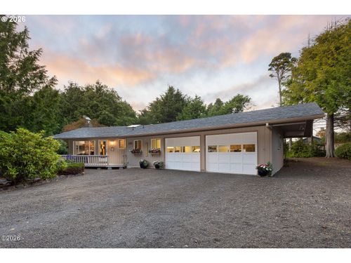 130 Tillicum St, Depoe Bay, OR, 97341-9809 | Card Image