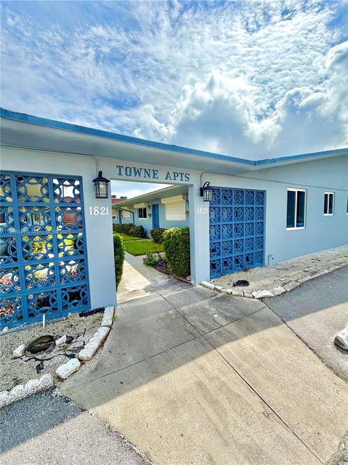 apt-27-1821 N 17th Ct, Hollywood, FL, 33020-2856 | Card Image