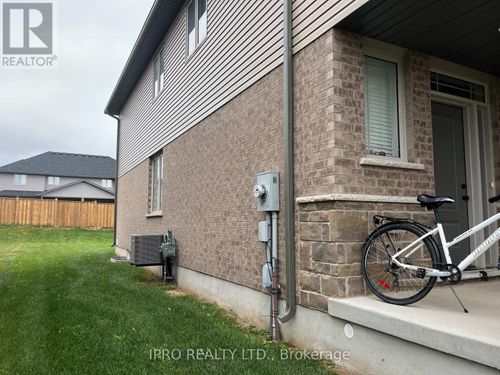 172 Walsh St, Arthur, ON, N0G1A0 | Card Image
