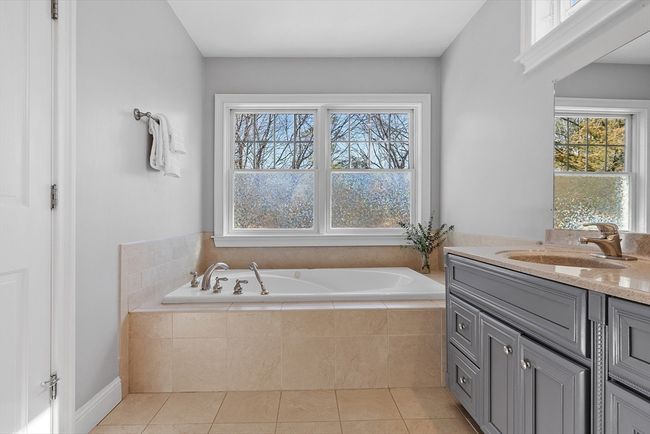 50 Castle View Dr, House other with 4 bedrooms, 5 bathrooms and 3 parking in Gloucester MA | Image 29