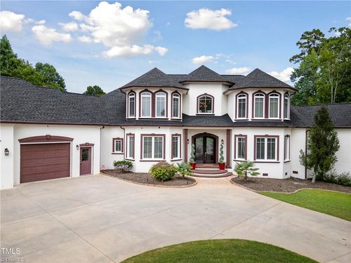 1326 Lochshire Dr, Burlington, NC, 27215-9851 | Card Image