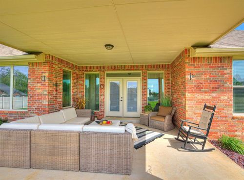 2713 Old Towne Trail, Shawnee, OK, 74804 | Card Image