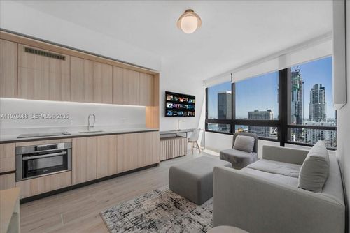 3009-225 N Miami, Miami, FL, 33128 | Card Image