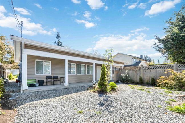 12272 227 Street, House other with 2 bedrooms, 1 bathrooms and 3 parking in Maple Ridge BC | Image 1