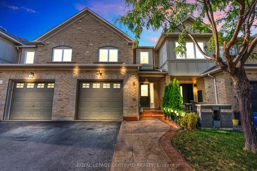 3-2511 Boros Rd, Burlington, ON, L7M5B2 | Card Image