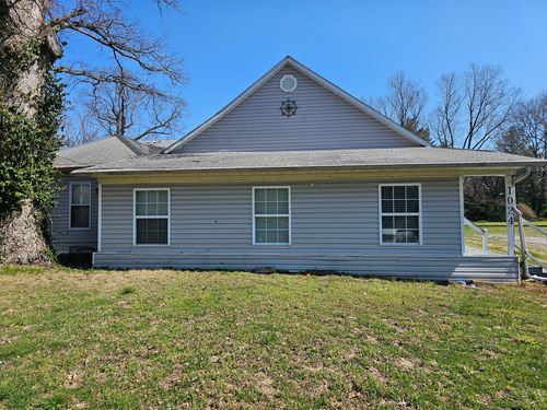 1024 Tolle Rd, Mount Vernon, IL, 62864-3311 | Card Image