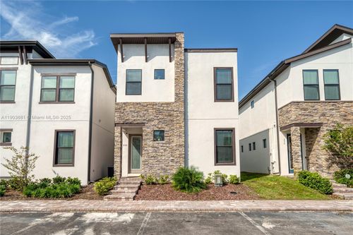 232 Villa Domani Cir, DAVENPORT, FL, 33896-5218 | Card Image