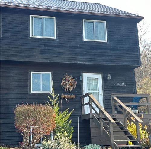 7 Pinewood Ln, Naples, NY, 14512-9286 | Card Image