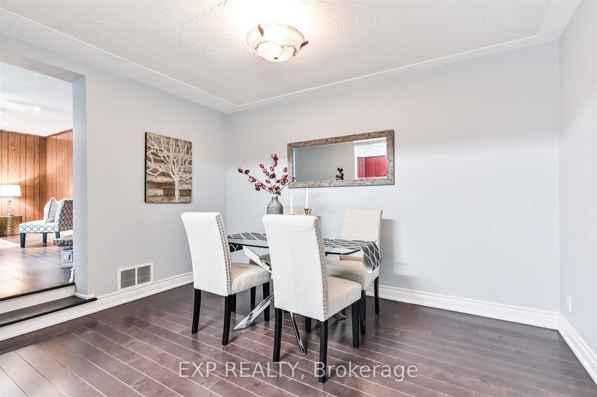 Residential in Toronto W04 2