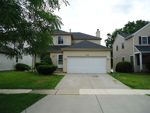 2539 Brunswick Cir, Woodridge, IL, 60517-5018 | Card Image