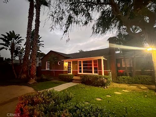 5744 Stansbury Ave, Sherman Oaks, CA, 91401-4234 | Card Image
