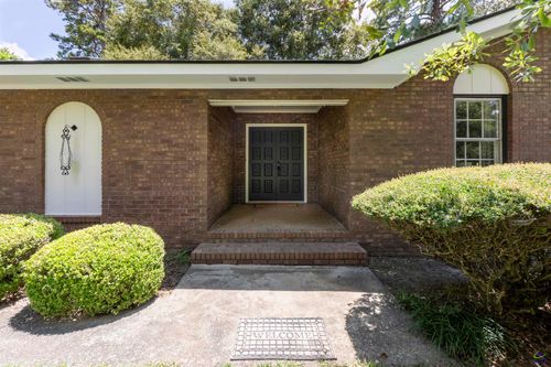 1726 Greenwood Cir, Perry, GA, 31069-2323 | Card Image