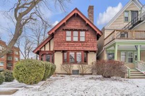 2976 N Cramer Street, Franklin, WI, 53211 | Card Image