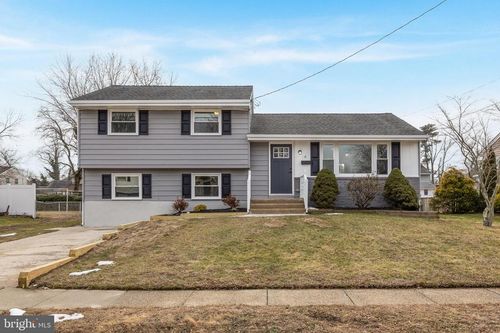 14 Walnut Dr, BURLINGTON, NJ, 08016-3110 | Card Image