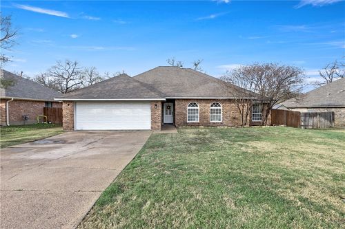 2601 Manchester Drive, Bryan, TX, 77802 | Card Image