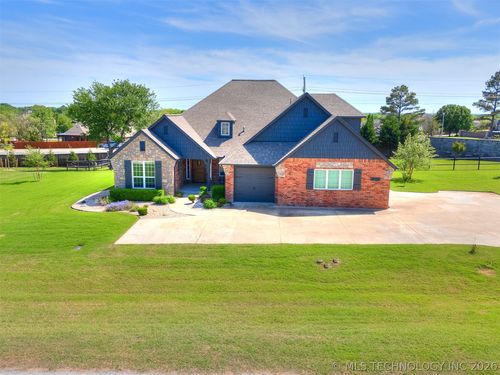 6706 86th Pl, Owasso, OK, 74055-7487 | Card Image