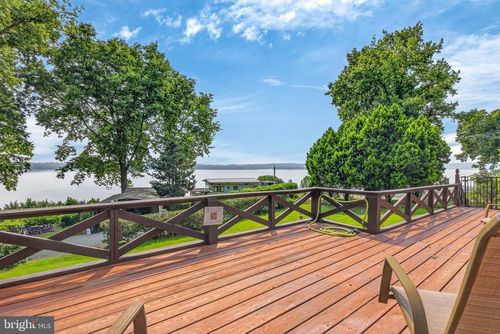 101 Pelican Ln, WRIGHTSVILLE, PA, 17368-8966 | Card Image