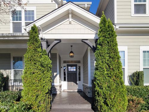 3320 Heathrowe Grove Ct, Fuquay-Varina, NC, 27526-3413 | Card Image