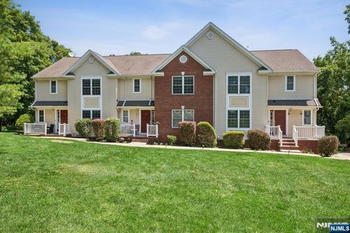 52 Henry Ct, Mount Arlington, NJ, 07856-1241 | Card Image