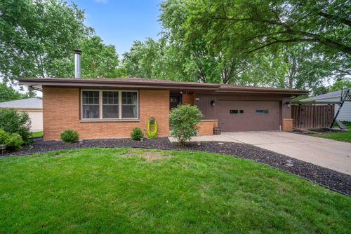 3807 W Birchwood Ave, Milwaukee, WI, 53221-3931 | Card Image