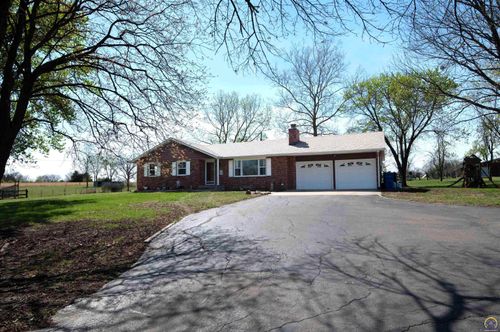 3641 Ne Kincaid Rd, Topeka, KS, 66617-3624 | Card Image