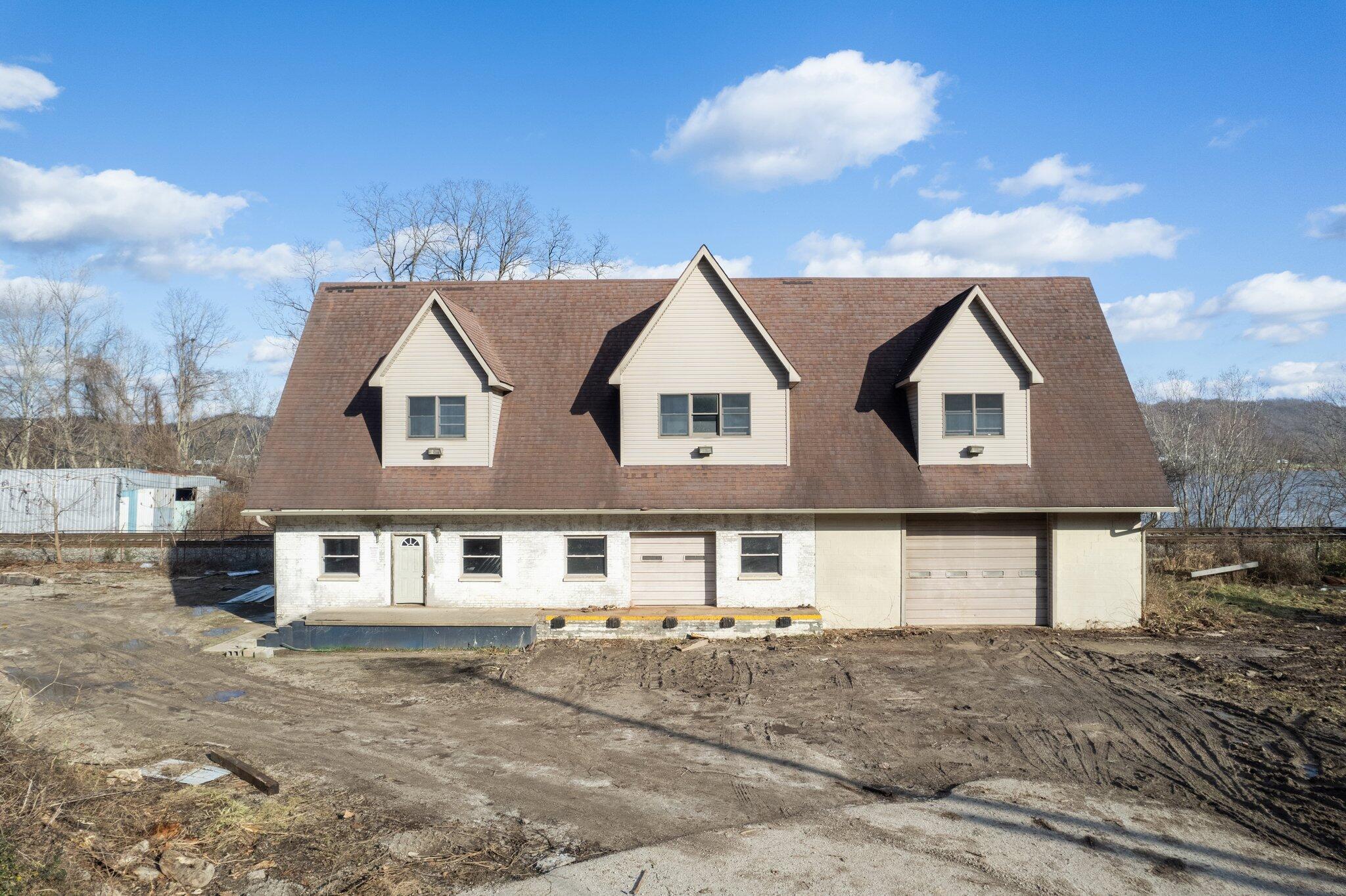 621 W 2Nd St, Maysville, KY 41056