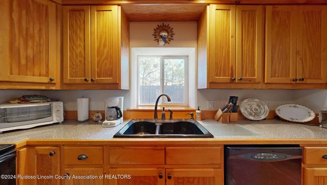 109 E 3 Rd St, House other with 3 bedrooms, 2 bathrooms and null parking in Capitan NM | Image 28